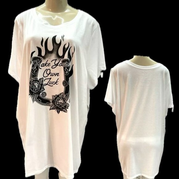 Torrid Tops - Torrid +5 White Crew Neck Horseshoe Make Your Own Luck Graphic Short Sleeve Tee